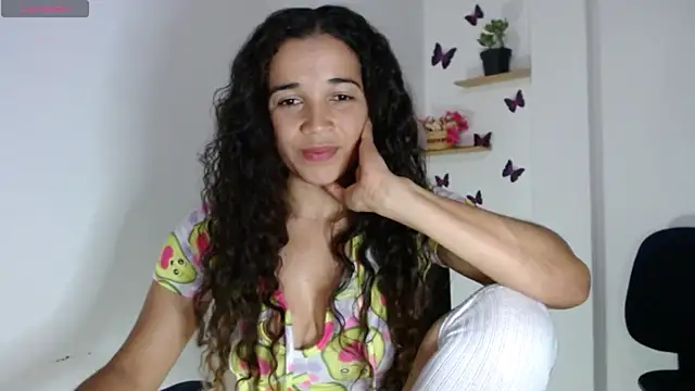 Snapshot of MagicHoney8 chatting on March 17, 2026, 2:58 am MagicHoney8 online show from March 17, 2026, 2:58 am