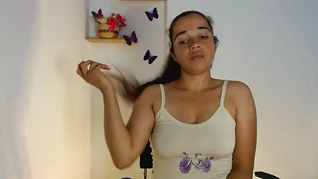 Snapshot of MagicHoney8 chatting on March 15, 2026, 5:25 am MagicHoney8 online show from March 15, 2026, 5:25 am