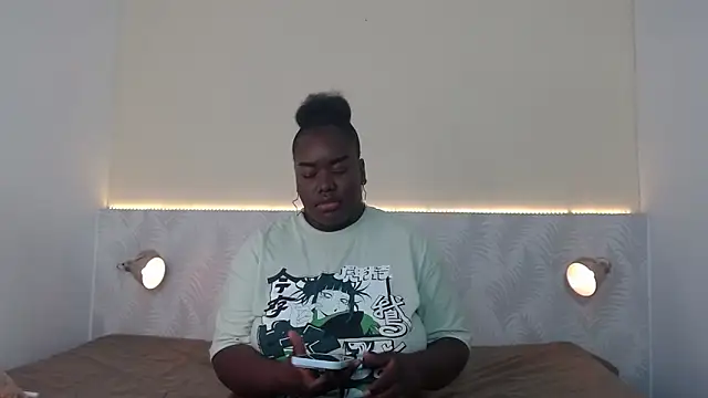 Snapshot of sophie_blake1 chatting on April 7, 2026, 8:43 pm sophie blake1 online show from April 7, 2026, 8:43 pm