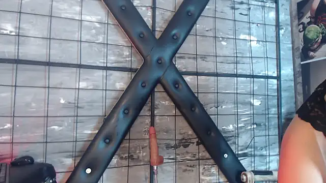 Siena Bouer online show from March 28, 2026, 4:02 am