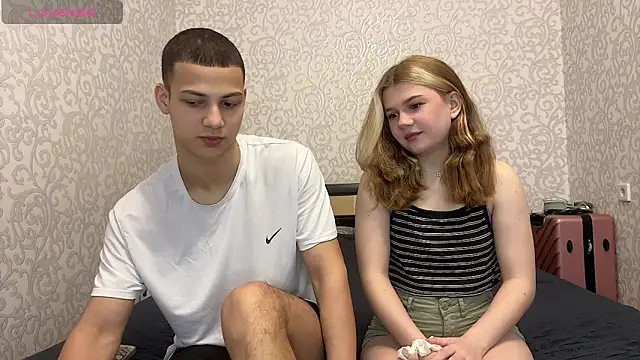 mirel couple online show from May 15, 2026, 10:13 am