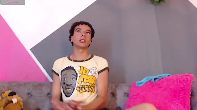 Lord Tayron online show from March 5, 2026, 3:14 am