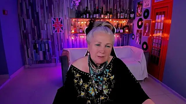 Snapshot of LilaMaharani chatting on June 8, 2026, 1:00 pm LilaMaharani online show from June 8, 2026, 1:00 pm