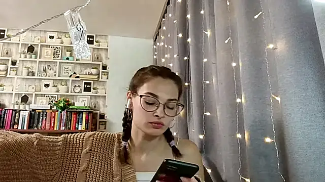 JInaMillsap online show from March 4, 2026, 9:17 am