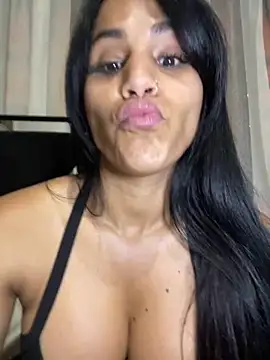 Snapshot of Maracuchitam chatting on May 6, 2026, 10:08 am Maracuchitam online show from May 6, 2026, 10:08 am