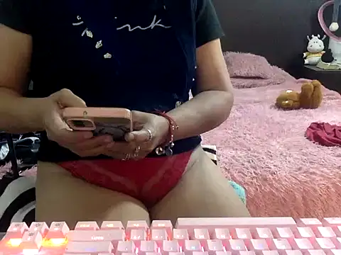 mommy-Milf online show from March 27, 2026, 8:54 pm