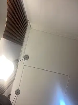 Snapshot of Emi_rousse chatting on April 3, 2026, 12:22 pm Emi rousse online show from April 3, 2026, 12:22 pm