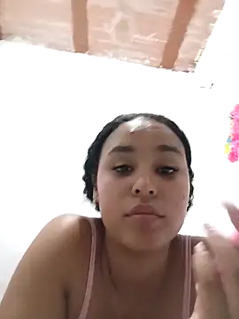 kiaria Glow online show from March 3, 2026, 3:24 am