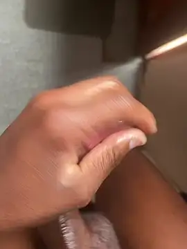 Snapshot of BumbleBee84 chatting on April 15, 2026, 10:54 am BumbleBee84 online show from April 15, 2026, 10:54 am