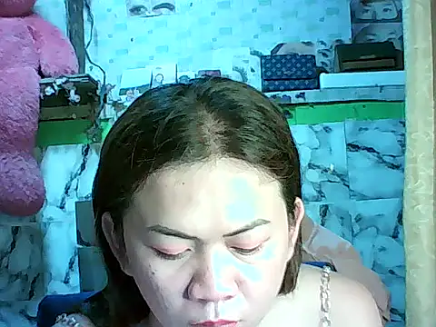 Snapshot of ur_lovelychen chatting on April 1, 2026, 3:19 am ur lovelychen online show from April 1, 2026, 3:19 am