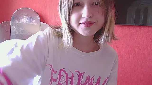 Snapshot of Beloved_Mary chatting on April 28, 2026, 9:14 am Beloved Mary online show from April 28, 2026, 9:14 am