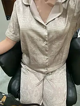 MiuLuxe online show from March 2, 2026, 12:34 pm