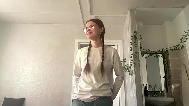 Snapshot of DedraOdneal chatting on March 4, 2026, 2:58 pm DedraOdneal online show from March 4, 2026, 2:58 pm