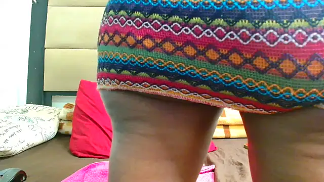 SpicyKittyxxx online show from April 26, 2026, 8:06 pm