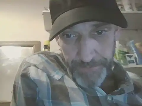 DOUBLETROUBLE7773 online show from March 16, 2026, 2:52 am