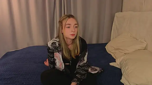 Snapshot of BelindaNeira chatting on March 20, 2026, 7:37 pm BelindaNeira online show from March 20, 2026, 7:37 pm