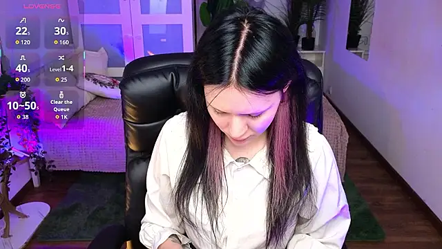 kittenlolla online show from March 29, 2026, 5:53 am