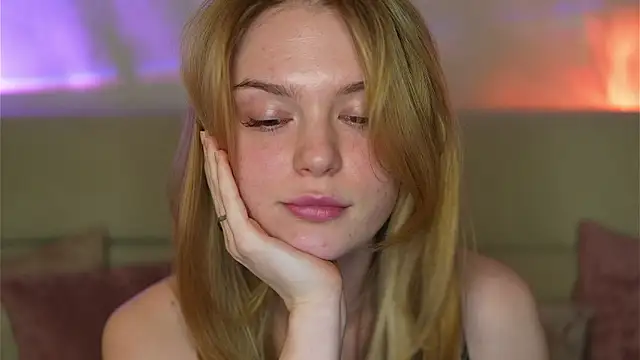 cyberl0ve  online show from March 29, 2026, 5:58 pm