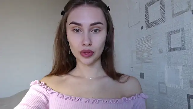 Snapshot of yourameliaa chatting on March 22, 2026, 2:40 pm yourameliaa online show from March 22, 2026, 2:40 pm