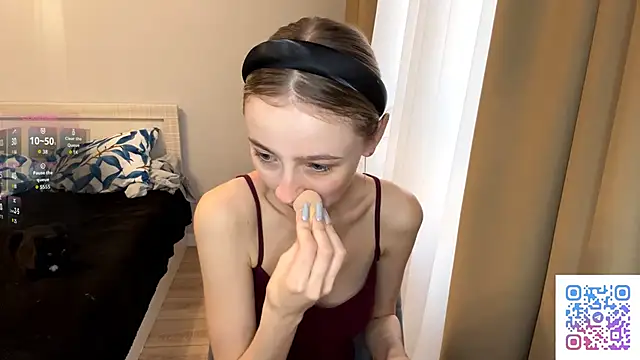 Snapshot of ClonedAge chatting on April 8, 2026, 3:02 pm ClonedAge online show from April 8, 2026, 3:02 pm