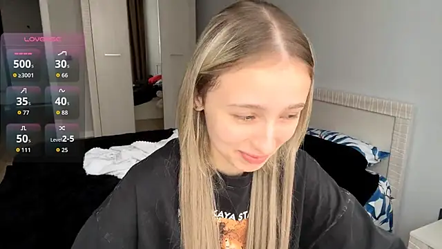 Snapshot of ClonedAge chatting on March 30, 2026, 2:18 pm ClonedAge online show from March 30, 2026, 2:18 pm