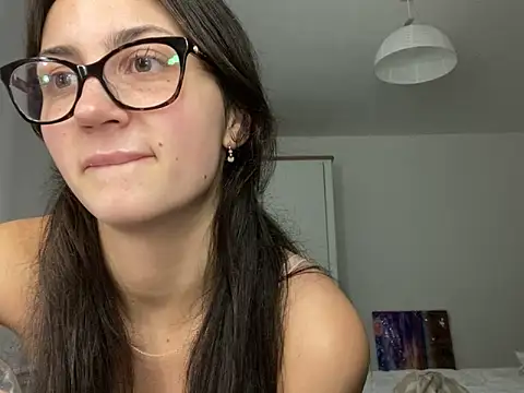 Ellamay06 online show from March 6, 2026, 9:21 pm