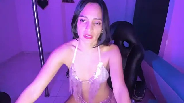 Snapshot of doll_katiuska chatting on June 14, 2026, 12:50 pm doll katiuska online show from June 14, 2026, 12:50 pm
