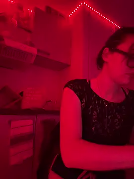 Claraaaaa06 online show from April 7, 2026, 7:15 pm