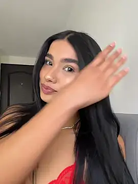 Bella Smithe online show from April 24, 2026, 3:25 pm