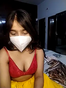 Snapshot of Ishaa_22 chatting on March 5, 2026, 9:28 am Ishaa 22 online show from March 5, 2026, 9:28 am