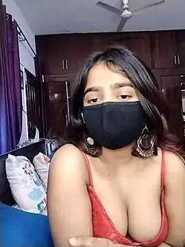 Snapshot of Ishaa_22 chatting on March 25, 2026, 7:19 am Ishaa 22 online show from March 25, 2026, 7:19 am