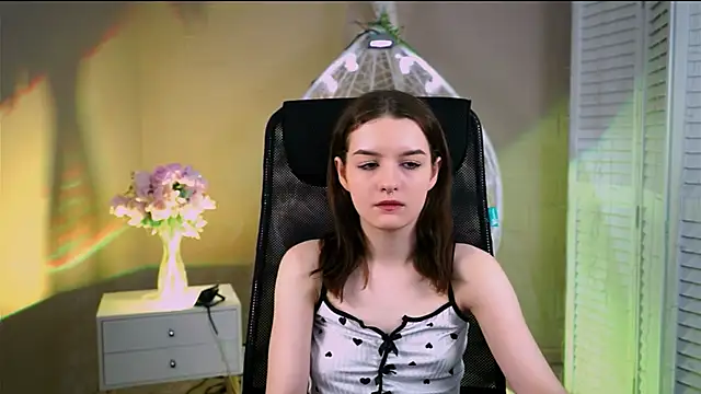 KellieBanshe online show from March 25, 2026, 4:12 am