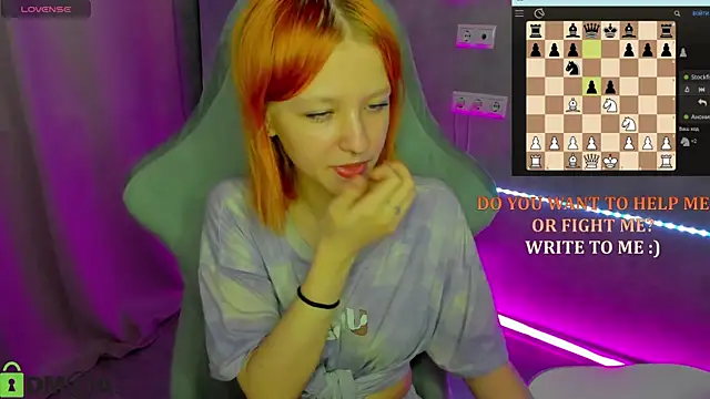Snapshot of Emma_Dusk chatting on May 31, 2026, 1:11 am Emma Dusk online show from May 31, 2026, 1:11 am