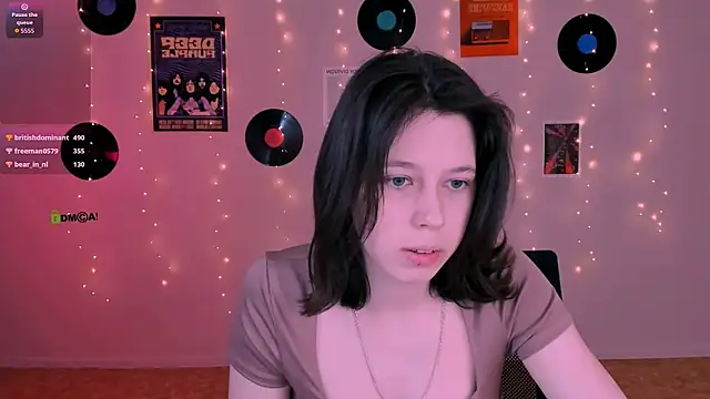 aria wild  online show from April 8, 2026, 12:39 pm