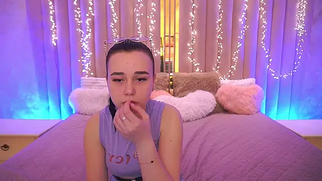 TorrySrar online show from March 22, 2026, 9:38 pm