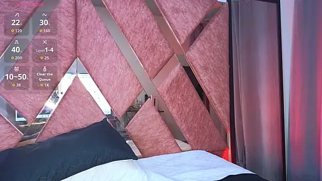 Emma Revees online show from April 7, 2026, 3:19 am