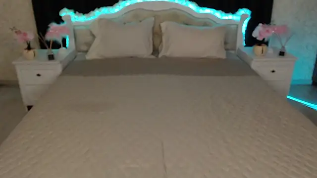 Snapshot of llittle-peachh chatting on March 2, 2026, 5:42 pm llittle-peachh online show from March 2, 2026, 5:42 pm