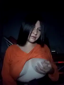 Snapshot of Confite2705 chatting on April 3, 2026, 11:55 pm Confite2705 online show from April 3, 2026, 11:55 pm