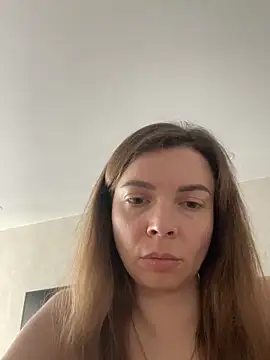 Luna2547 online show from March 8, 2026, 1:36 pm