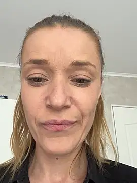 MONICANIX online show from April 28, 2026, 11:47 am
