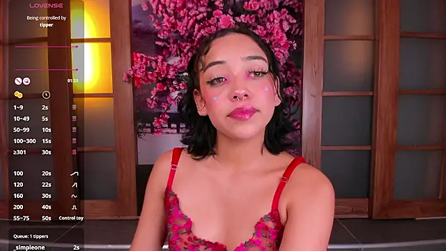 foxy hannah online show from March 12, 2026, 6:12 pm