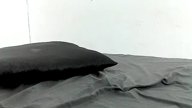 Snapshot of pinkycat chatting on March 27, 2026, 1:47 am pinkycat online show from March 27, 2026, 1:47 am