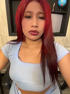 Snapshot of Cherry_Charlottee chatting on May 19, 2026, 8:05 pm Cherry Charlottee online show from May 19, 2026, 8:05 pm