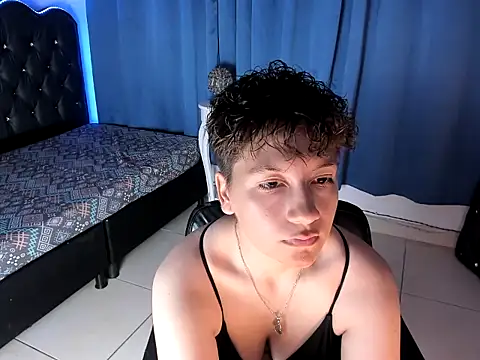 Snapshot of Taveko_Soler chatting on May 11, 2026, 7:22 pm Taveko Soler online show from May 11, 2026, 7:22 pm