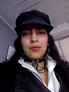 jaade doll online show from March 14, 2026, 2:01 pm