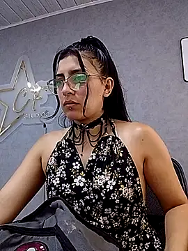 Snapshot of jaade_doll chatting on March 3, 2026, 2:24 pm jaade doll online show from March 3, 2026, 2:24 pm