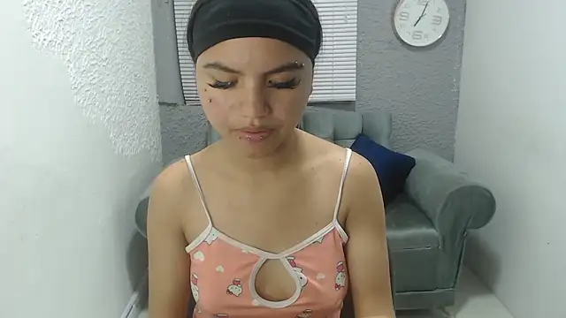 kimmyfuckass online show from May 20, 2026, 12:24 pm