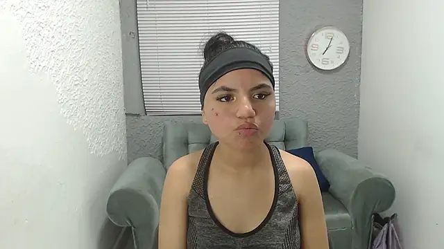 kimmyfuckass online show from May 13, 2026, 1:18 pm