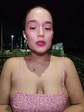 isabella ferrer99 online show from May 30, 2026, 5:36 am