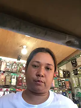 elaine19 online show from May 15, 2026, 4:21 am